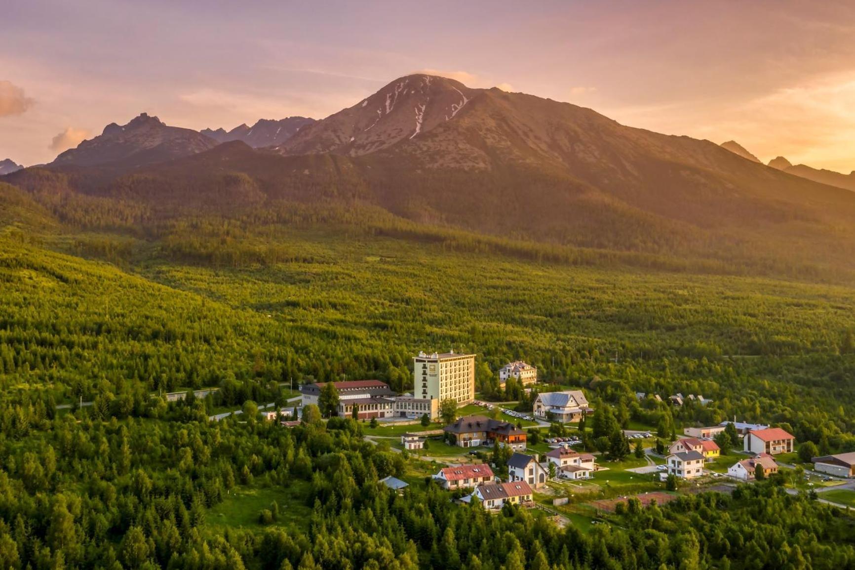 Hotel Granit Tatranske Zruby วิสโซเค ดาตรี ภายนอก รูปภาพ